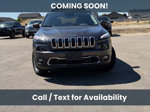 Used 2014 Jeep Cherokee Limited w/ Technology Group AWD/4WD image 2