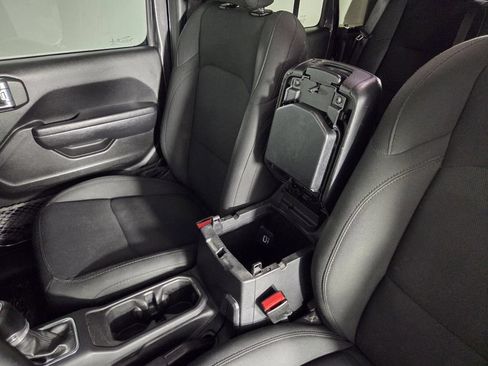 Used 2022 Jeep Gladiator Sport AWD/4WD image 21