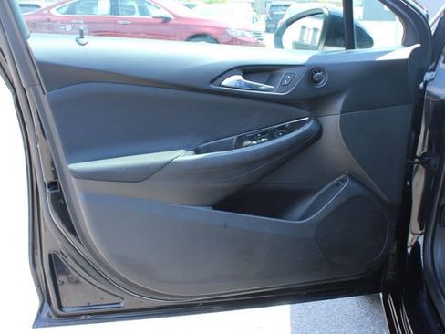 Used 2016 Chevrolet Cruze LT FWD image 10