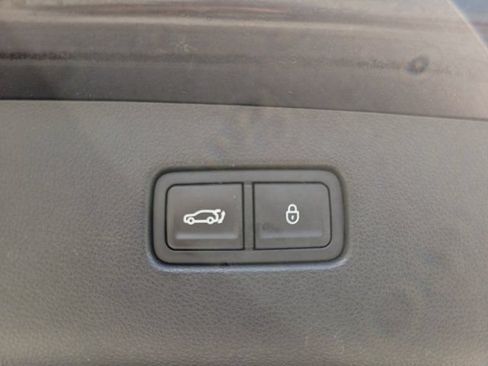 Used 2023 Genesis Electrified GV70 AWD Advance image 8