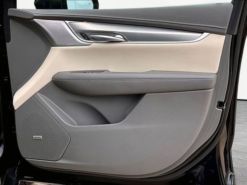 Used 2022 Cadillac XT5 Premium Luxury w/ Technology Package image 19