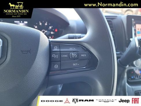 Used 2025 RAM ProMaster 2500 w/ Crew Van Package FWD image 14