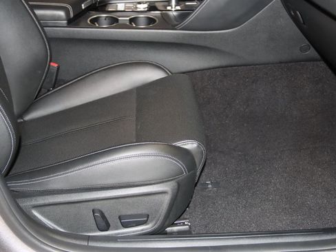 Used 2023 Genesis G70 2.0T AWD/4WD image 53