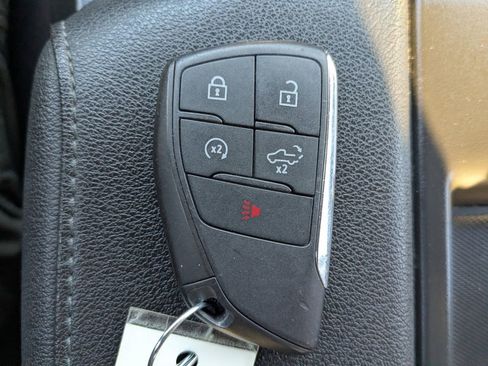 Used 2025 GMC Sierra 1500 SLT image 26