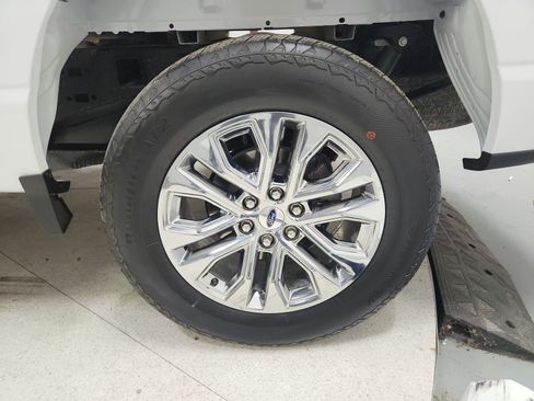 Used 2024 Ford F150 Lariat w/ Tow/Haul Package image 47