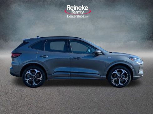 Used 2023 Ford Escape ST-Line Select w/ Tech Pack #2 image 4