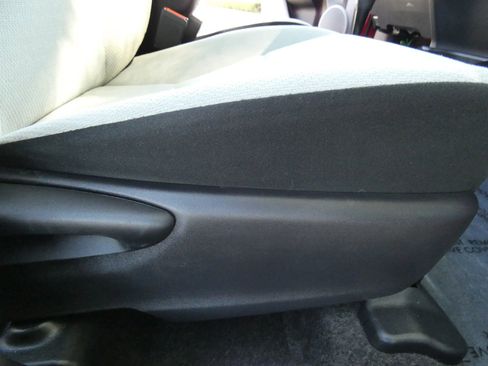 Used 2014 Toyota Prius C One image 27