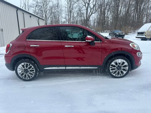 Used 2018 FIAT 500X Lounge image 3