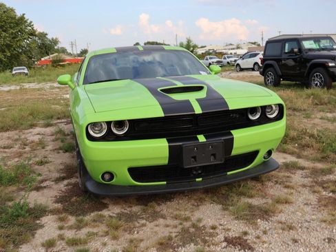 Used 2023 Dodge Challenger R/T w/ Plus Package RWD image 7