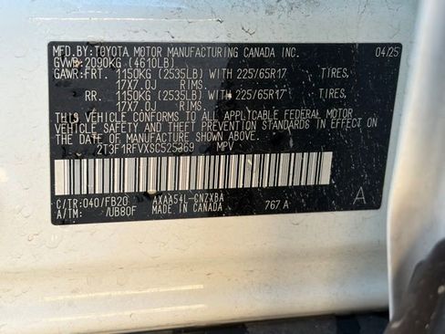 Used 2025 Toyota RAV4 LE image 33