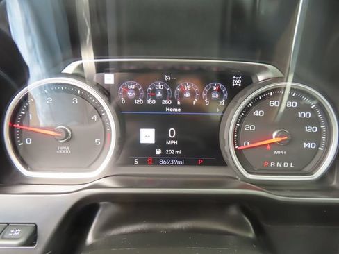 Used 2020 Chevrolet Silverado 2500 High Country w/ Technology Package AWD/4WD image 21