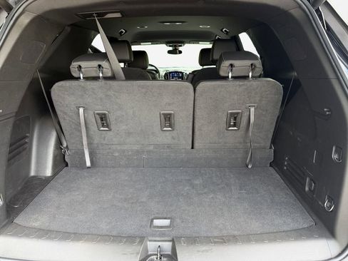 Used 2023 Chevrolet Traverse LT AWD/4WD image 21