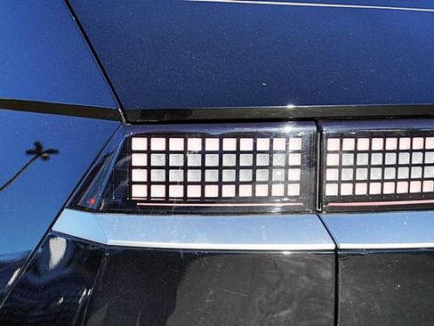 Used 2024 Hyundai Ioniq 5 Limited RWD image 9