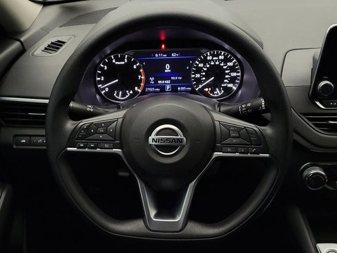 Used 2022 Nissan Altima 2.5 SV image 22