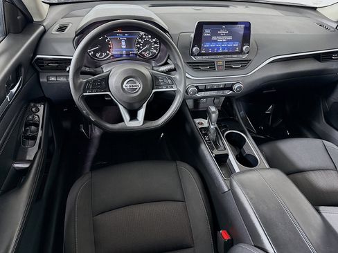 Used 2021 Nissan Altima 2.5 SV image 17