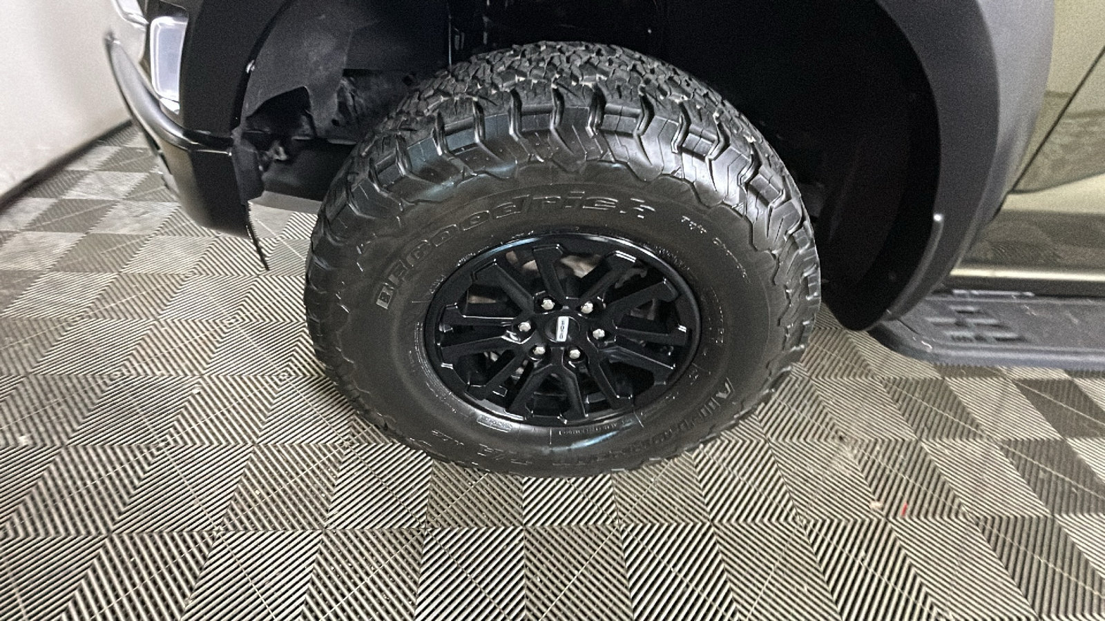 Used 2024 Ford F150 Raptor AWD/4WD image 10