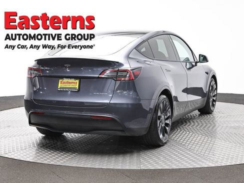 Used 2022 Tesla Model Y Performance image 5