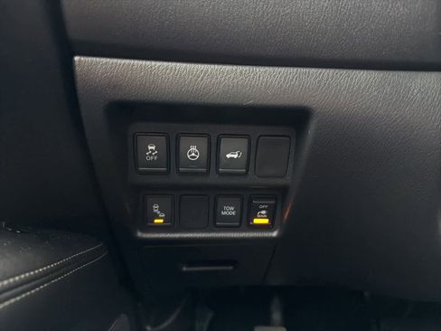 Used 2018 Nissan Pathfinder SL w/ SL Premium Package image 20