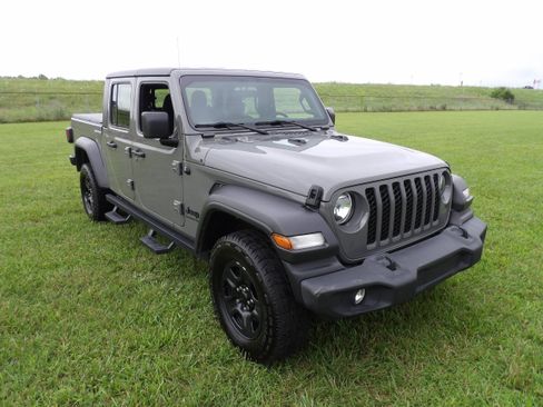 Used 2021 Jeep Gladiator Sport AWD/4WD image 5
