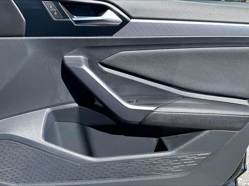 Used 2024 Volkswagen Jetta SE image 22