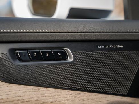 New 2026 Volvo XC90 B6 Ultra image 37