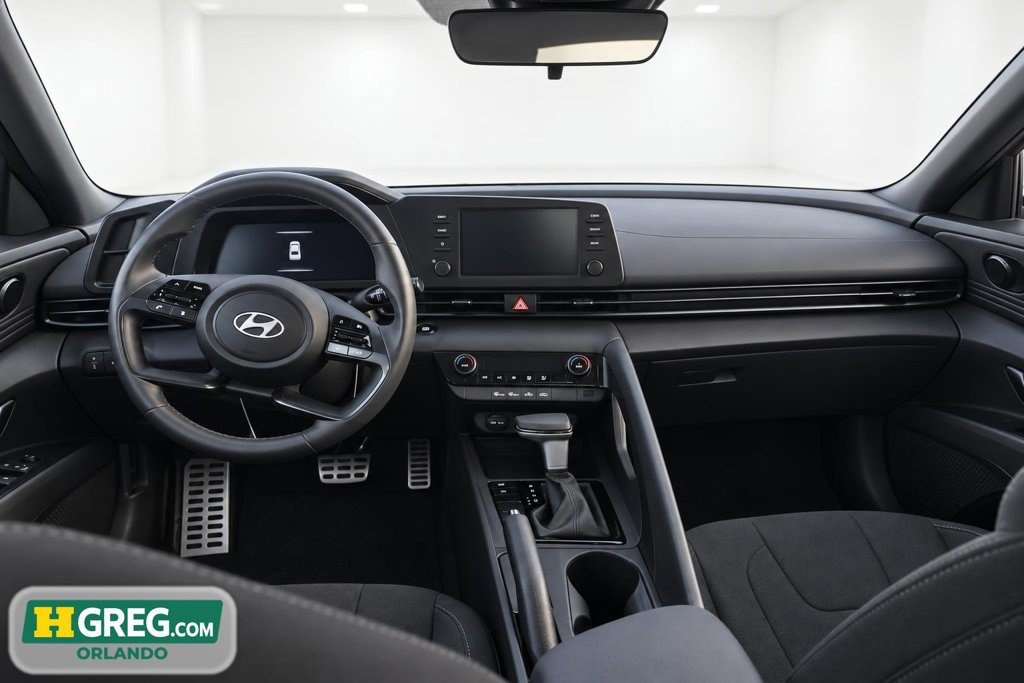Used 2026 Hyundai Elantra Sport FWD image 14