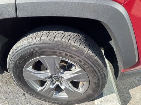 Used 2024 Toyota RAV4 XLE image 25