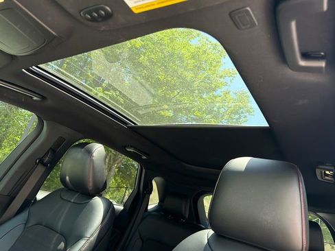 Used 2024 Ford Edge ST-Line AWD/4WD image 36