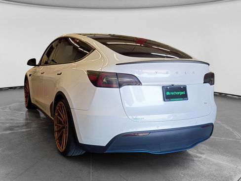 Used 2020 Tesla Model Y Performance AWD/4WD image 3