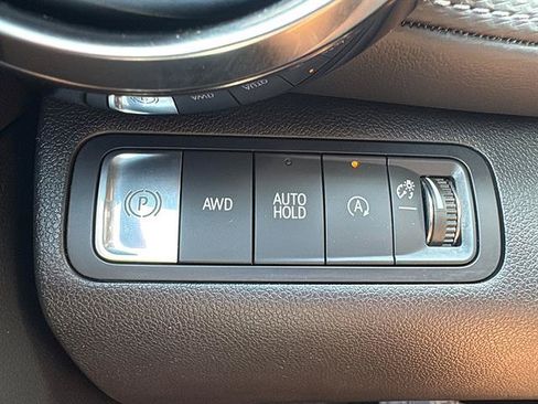 Used 2025 Chevrolet Equinox LT w/ Safety and Technology Package AWD/4WD image 23