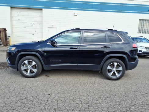 Used 2020 Jeep Cherokee Limited AWD/4WD image 2