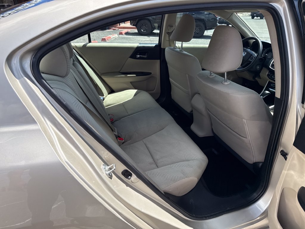 Used 2016 Honda Accord LX image 29