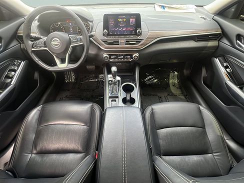 Used 2022 Nissan Altima 2.5 SL FWD image 10