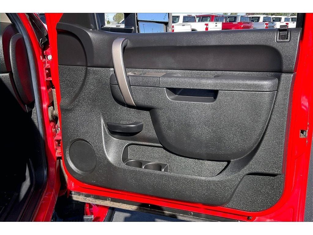 Used 2011 Chevrolet Silverado 2500 LT AWD/4WD image 25
