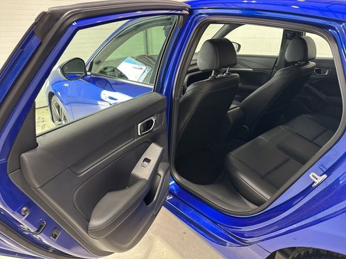 Used 2023 Acura Integra A-Spec image 17