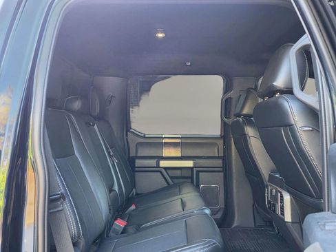Used 2022 Ford F250 Lariat w/ Black Appearance Package AWD/4WD image 36