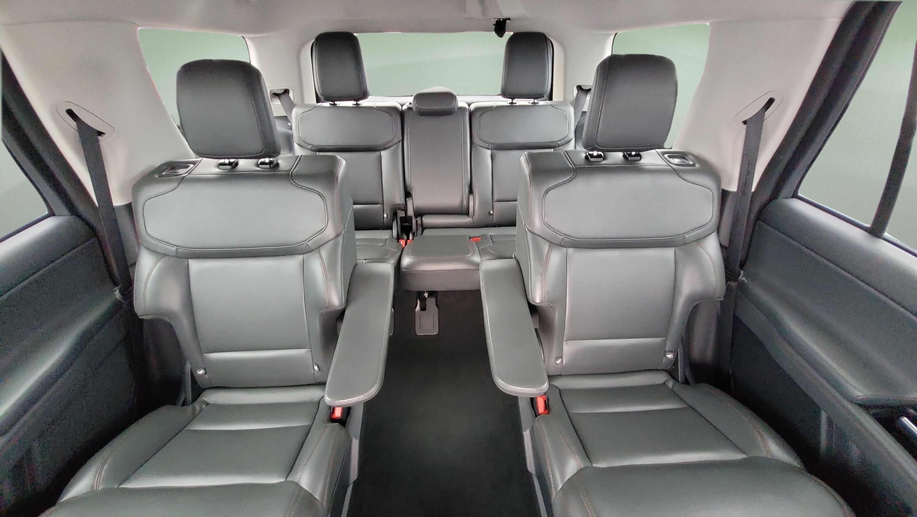 Certified 2025 Ford Expedition Active AWD/4WD image 19