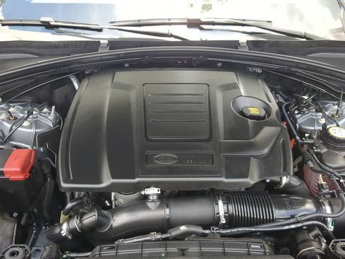 Used 2026 Land Rover Range Rover Velar Dynamic SE AWD/4WD image 15