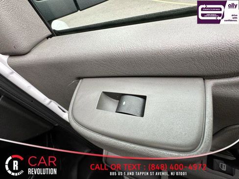 Used 2023 Chevrolet Express 2500 w/ Driver Convenience Package image 43