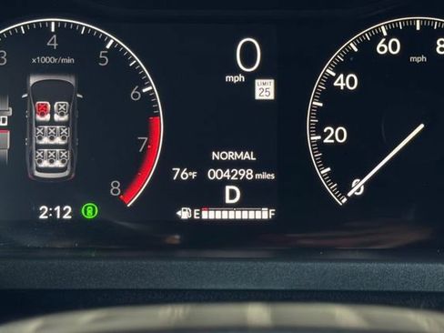 Certified 2025 Honda Pilot Sport image 32
