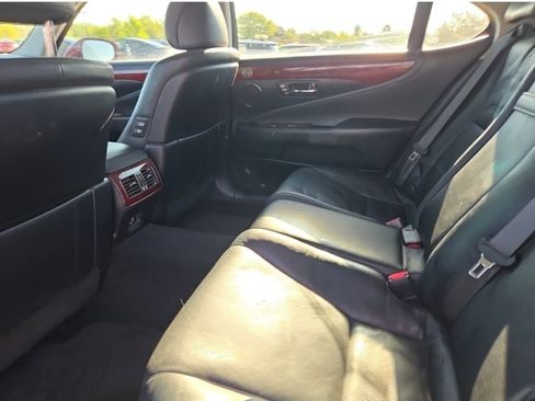 Used 2007 Lexus LS 460 L RWD image 11