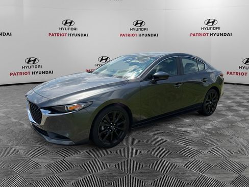 Used 2024 MAZDA MAZDA3 s FWD image 7