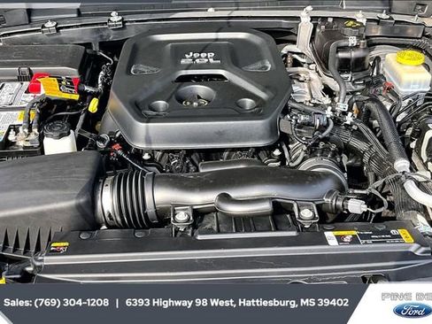 Used 2022 Jeep Wrangler Unlimited Sport image 8