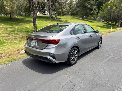 Used 2024 Kia Forte LXS FWD image 5