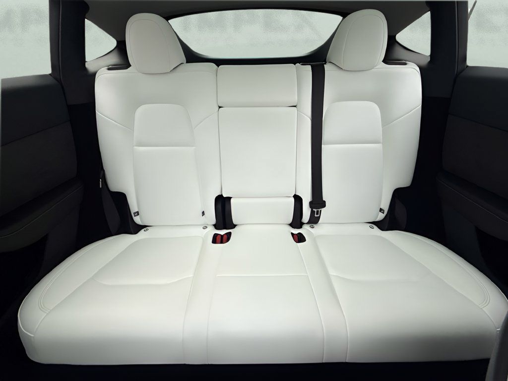 Used 2024 Tesla Model Y Long Range RWD image 11