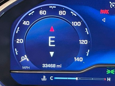 Used 2023 Chevrolet Silverado 1500 RST w/ Convenience Package II image 5