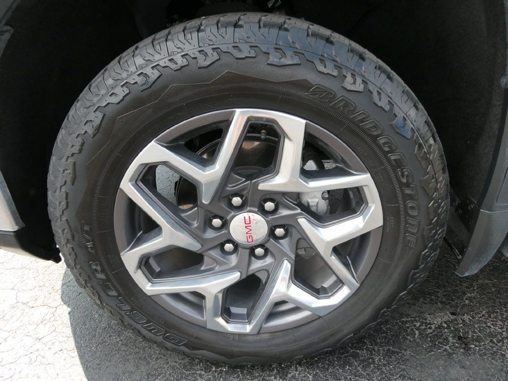 Used 2024 GMC Sierra 1500 SLT w/ SLT Premium Plus Package AWD/4WD image 11