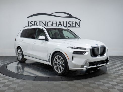 New 2026 BMW X7 xDrive40i image 3