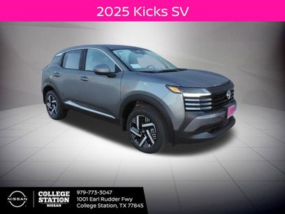 New 2025 Nissan Kicks SV
