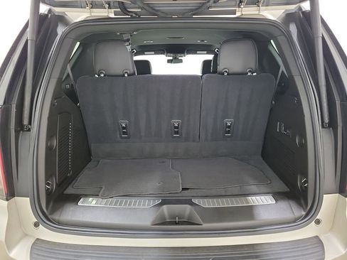 Used 2021 Chevrolet Tahoe RST w/ Luxury Package image 10